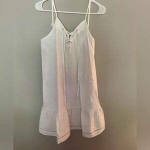 White boutique linen dress, size small! Never worn. Bridal, white party, comfy
